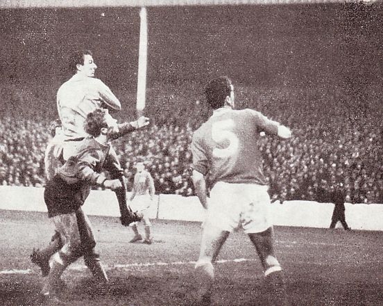 notts forest away 1967 to 68 summerbee citys 3rd goal